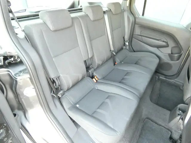 Ford Tourneo Connect HELAAS VERKOCHT!!! 2015 Benzine 35