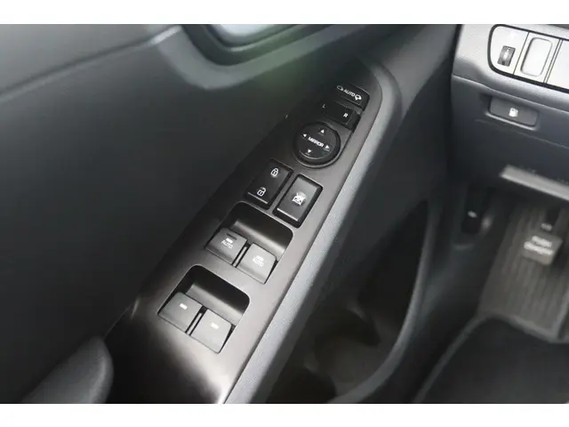 Hyundai IONIQ 1.6 GDi COMFORT AUT. 2018 Hybride Benzine 24