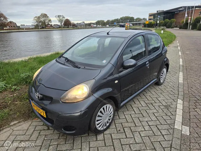 Toyota Aygo 1.0 -12V ComfortLine 2021 Benzine 17