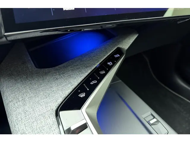 Peugeot 5008 1.2 Hybrid 145 GT 2025 Hybride Benzine 29