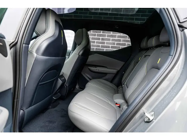 Lynk & Co 02 More 66 kWh 2026 Elektrisch 9