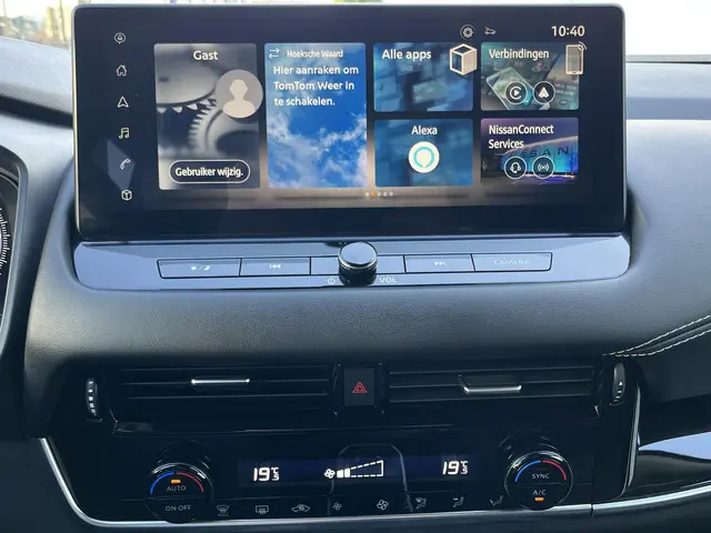 Nissan QASHQAI 1.3 MHEV Xtronic N-Connecta 2024 Benzine 59