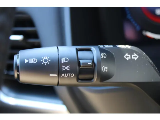 Nissan X-Trail e-Power 2WD N-Trek 2025 Hybride Benzine 25