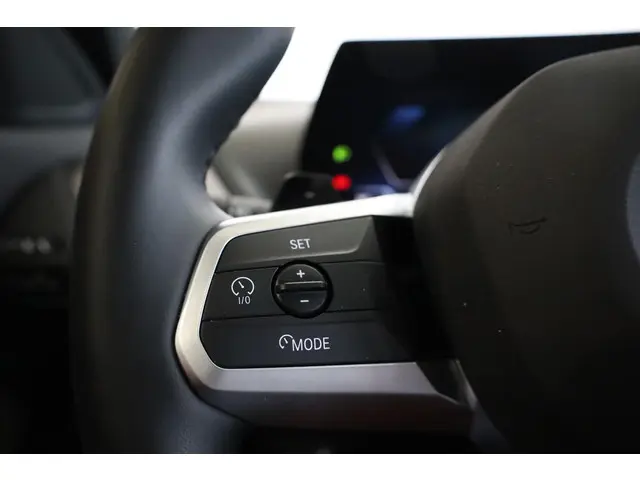 BMW 1 Serie 120 2025 Benzine 23