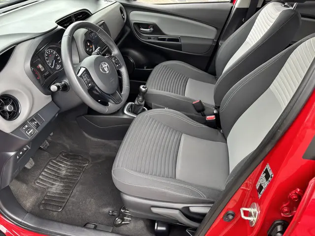 Toyota Yaris 1.0 VVT-i Connect 2020 Benzine 19