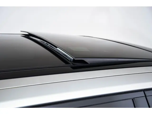 Land Rover Range Rover Vogue P400e 2022 Hybride Benzine 8