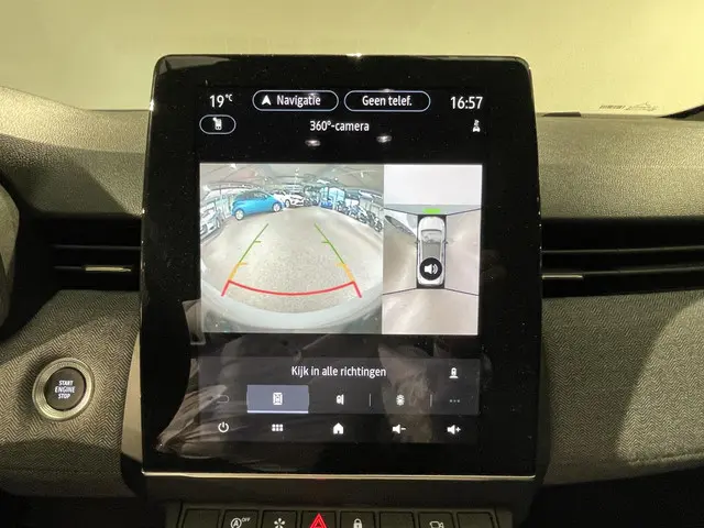 Renault Clio 1.0 TCe 90 GPF techno 2023 Benzine 12