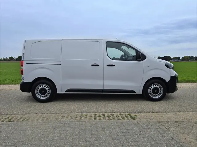 Opel Vivaro 1.5 Diesel L2 H1 2024 Diesel 8