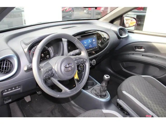 Toyota Aygo X 1.0 VVT-i MT Play 2025 Benzine 3