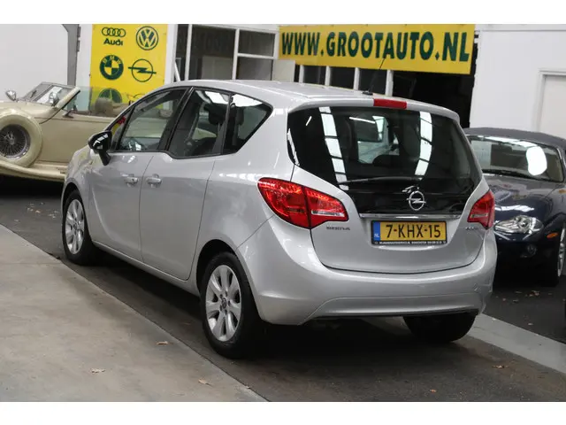 Opel Meriva 1.4 Berlin 2013 Benzine 3