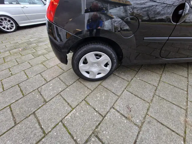 Renault Twingo 1.2-16V Night & Day 2012 Benzine 19