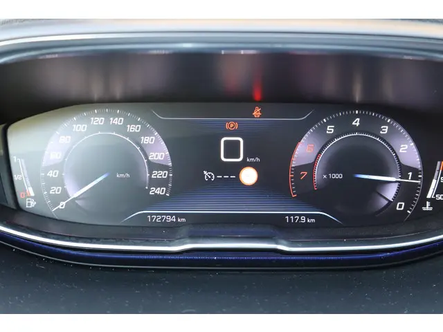 Peugeot 5008 1.2 PureTech Crossway 2019 Benzine 31