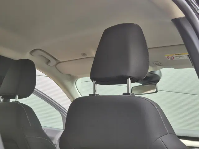 Ford Kuga 2.5 PHEV Titanium 2023 Hybride Benzine 44
