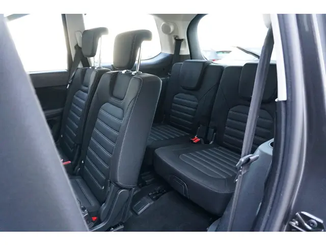 Ford Galaxy 1.5 Titanium 2018 Benzine 17