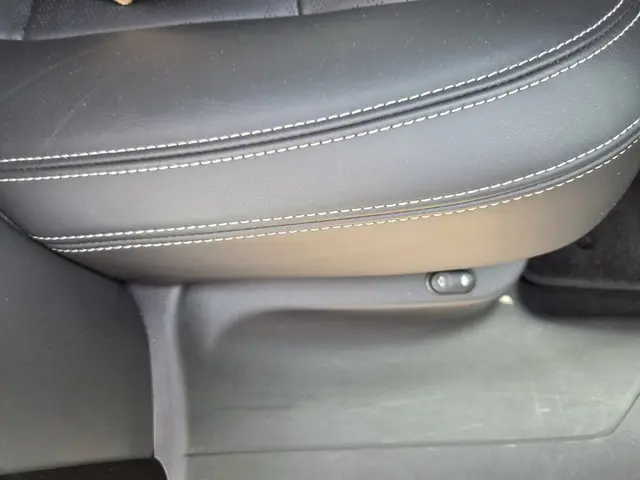 Land Rover Range Rover Velar 3.0 V6 AWD SE 2017 Diesel 36