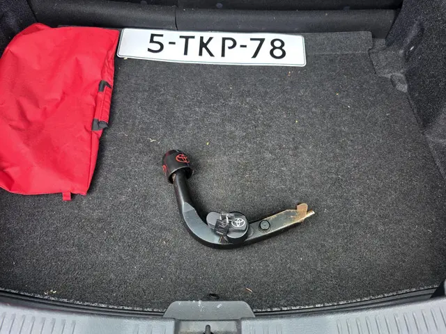 Toyota Auris 1.3 VVT-i 100 PK Now, Trekhaak 2014 Benzine 13