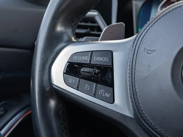 BMW 3 Serie 330i High Executive Edition 2019 Benzine 25