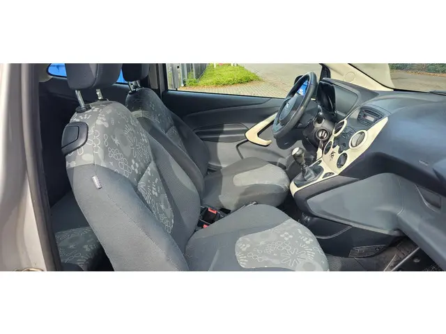 Ford Ka 1.2 Cool & Sound start/stop 2026 Benzine 10