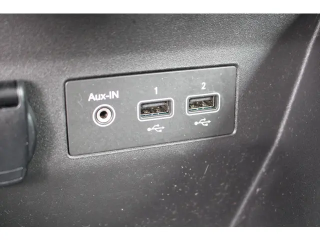 Renault Clio 1.0 TCe Zen 2020 Benzine 32