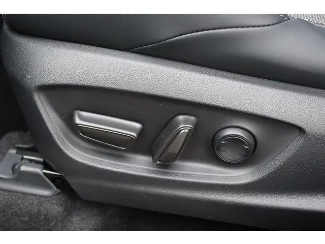 Toyota bZ4X Dynamic 73 kWh 2025 Elektrisch 13