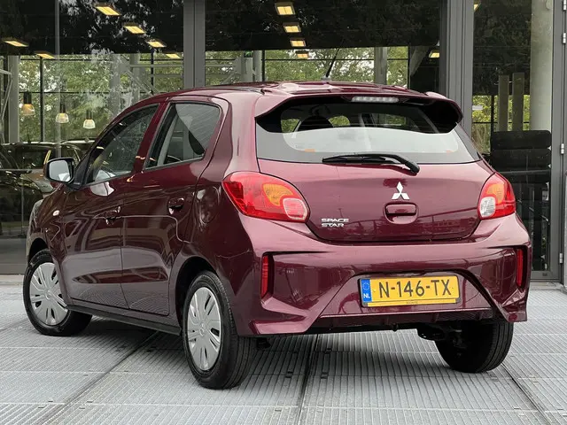Mitsubishi Space Star 1.2 Cool+ 2022 Benzine 6
