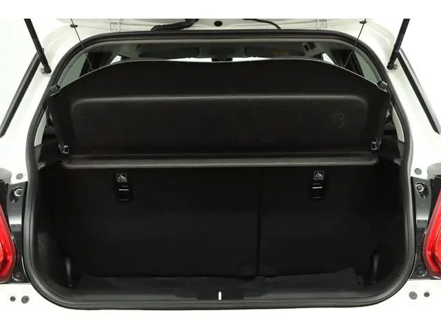 Suzuki Swift 1.2 Select Smart Hybrid 2022 Benzine 23