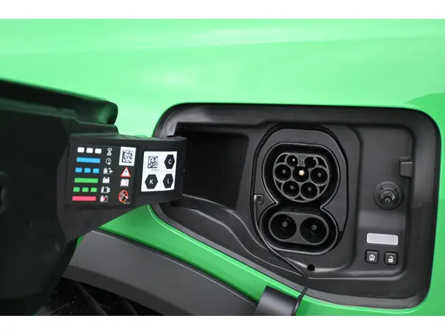 Renault 5 comfort range techno 52 kWh 2024 Elektrisch 8