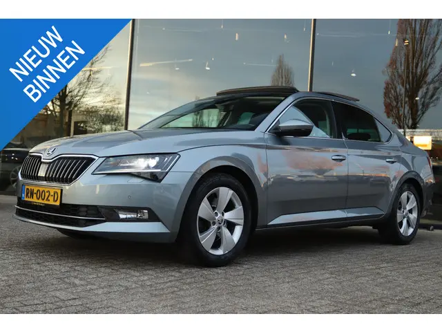 Škoda Superb 1.6 TDI AMBITION BUSINESS 2018 Diesel