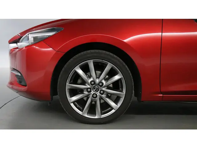 Mazda 3 2.0 SkyActiv-G 120 GT-M 2017 Benzine 11