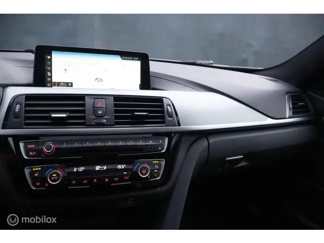 BMW 4 Serie Coupé 440i High Executive 2017 Benzine 64