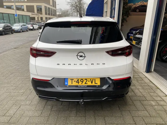 Opel Grandland 1.2 Turbo Level 4 2023 Benzine 4