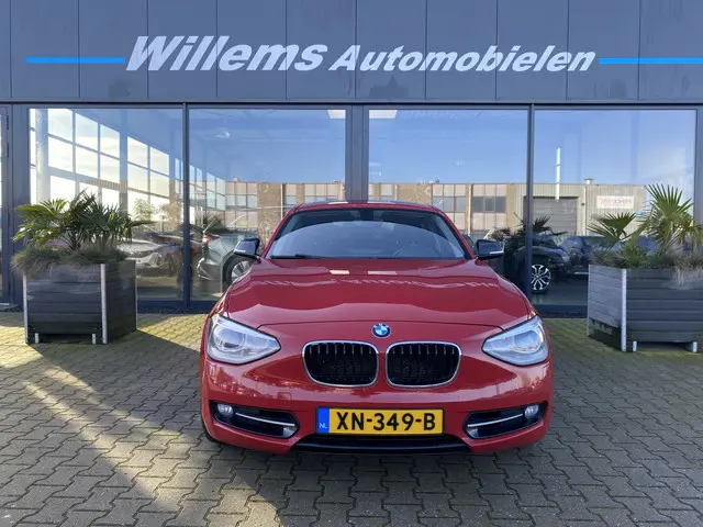 BMW 1 Serie 118i High Executive M-PAKKET 2012 Benzine 2