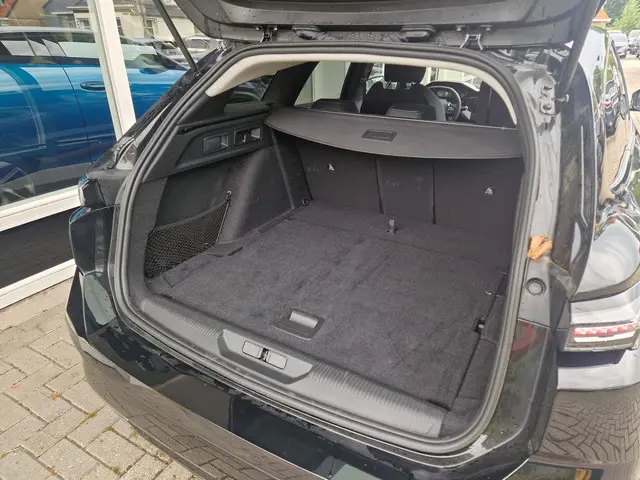 Peugeot 308 SW 1.2 PureTech Allure 2024 Benzine 10