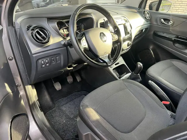 Renault Captur 0.9 TCe Helly Hansen 2015 Benzine 5