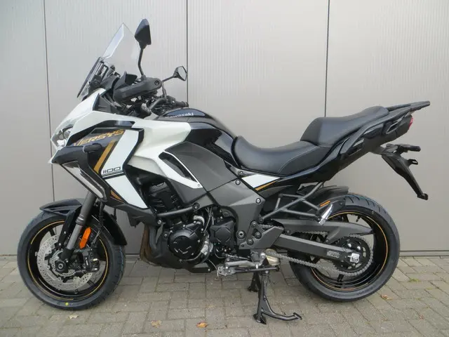 Kawasaki Versys 1100 SE 2025 Benzine 8
