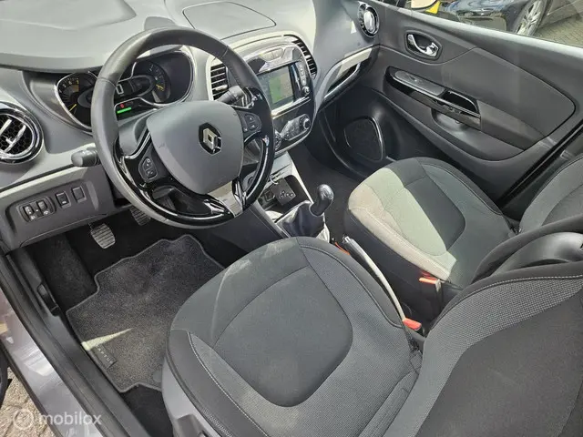 Renault Captur 0.9 TCe Expression 2013 Benzine 10