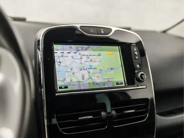 Renault Clio Estate 0.9 TCe Night&Day 2015 Benzine 8
