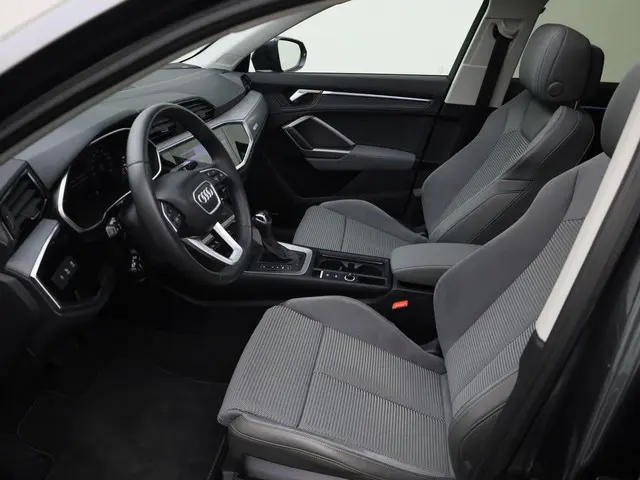 Audi Q3 35 TFSI/150PK S Line 2024 Benzine 20