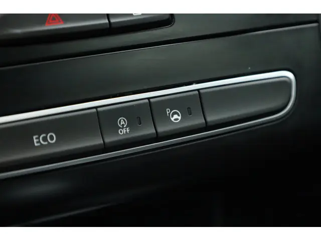 Renault Mégane Estate 1.3 TCe Limited 2020 Benzine 17