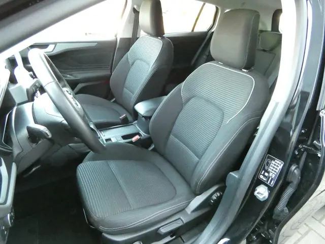 Ford Focus Wagon HELAAS VERKOCHT!!! 2022 Benzine 8