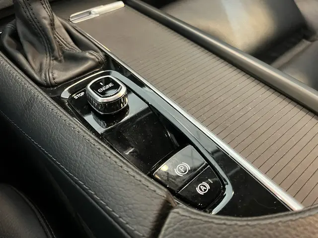 Volvo S90 T5 Momentum Intro Line 2017 Benzine 16