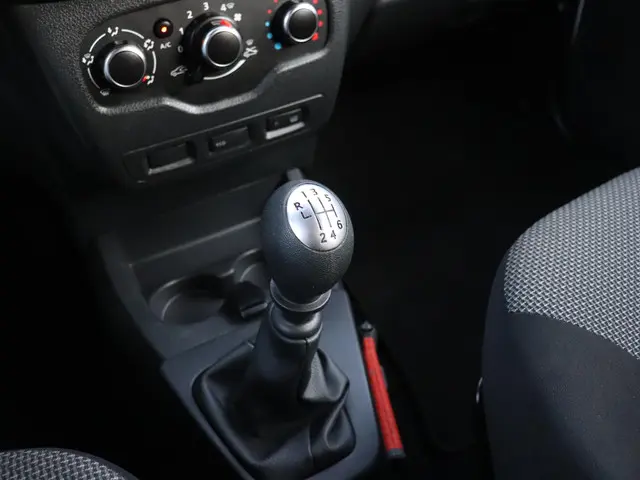 Dacia Lodgy 1.3 TCe Essential 2021 Benzine 15