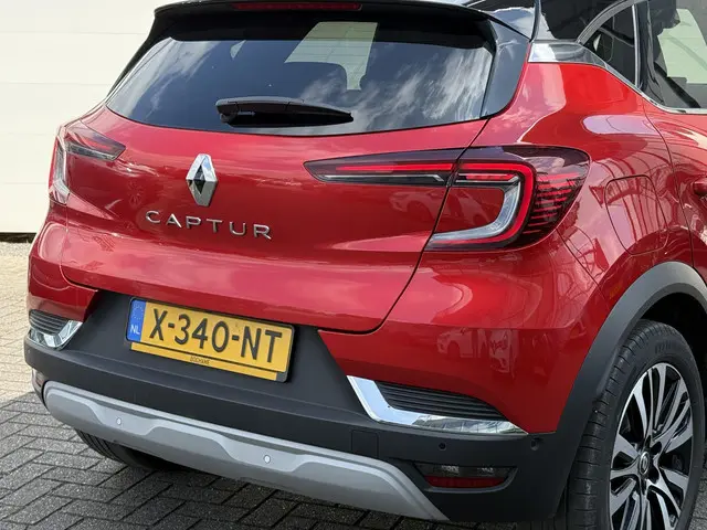 Renault Captur 1.3 160 iconic 2023 Benzine 14