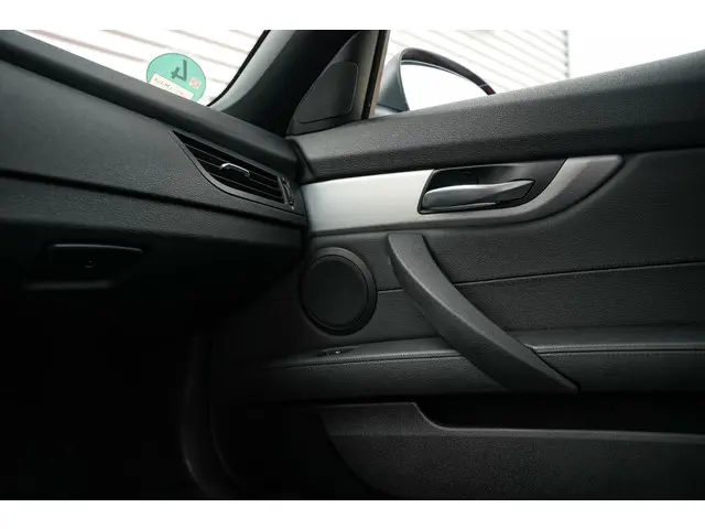 BMW Z4 Roadster sDrive20i 2012 Benzine 21