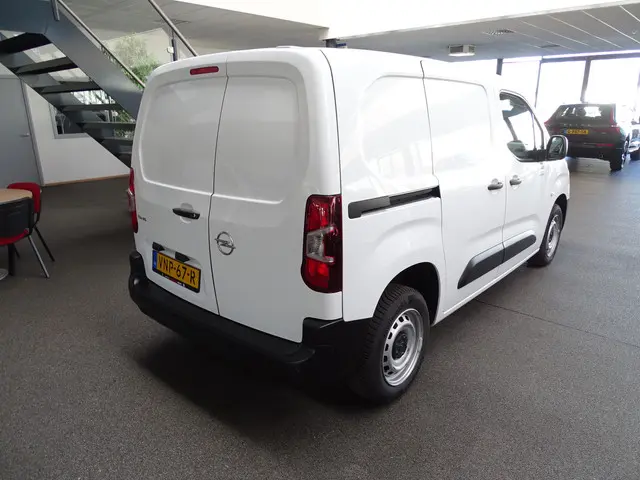 Opel Combo 1.5D L1H1 Edition 2022 Diesel 5
