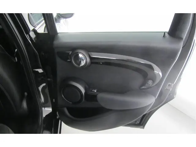 MINI Cooper Mini 1.5 Automaat Chili 2016 Benzine 35