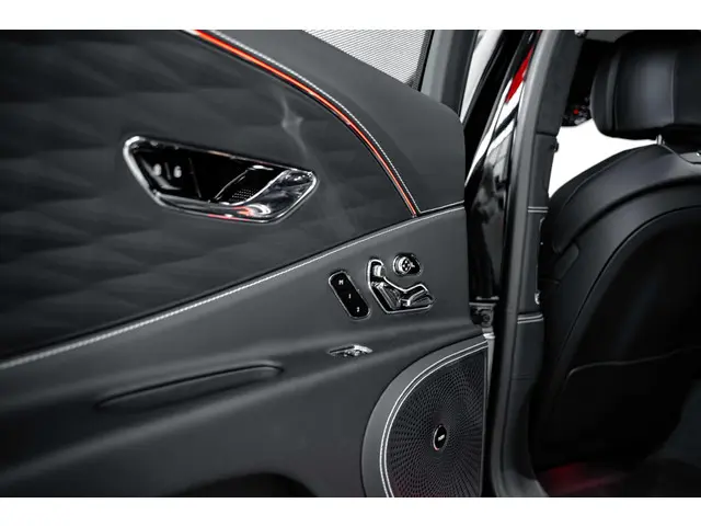 Bentley Flying Spur W12 Speed 2023 Benzine 48