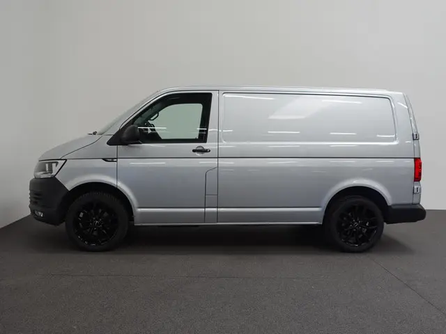 Volkswagen Transporter 102pk L1H1 Highline 2018 Diesel 33