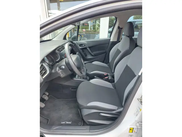 Citroën C3 1.0 PureTech Attraction 2016 Benzine 12