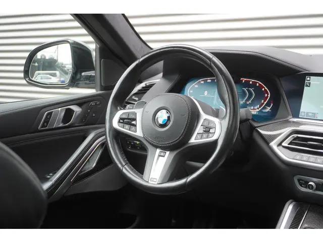 BMW X6 xDrive40i Executive 2021 Benzine 23